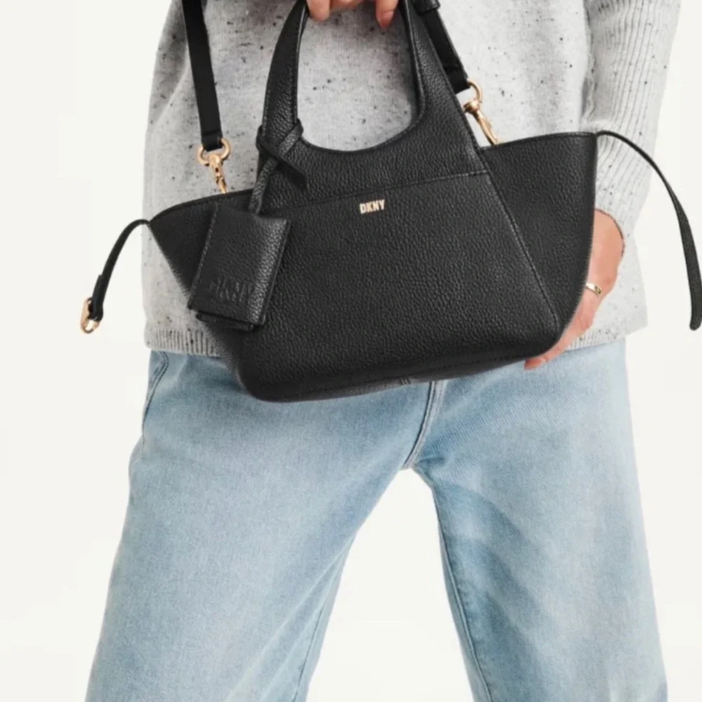 DKNY Carnelian Red Leather Suede Satchel Crossbody Bag‎ KZD13S83 New